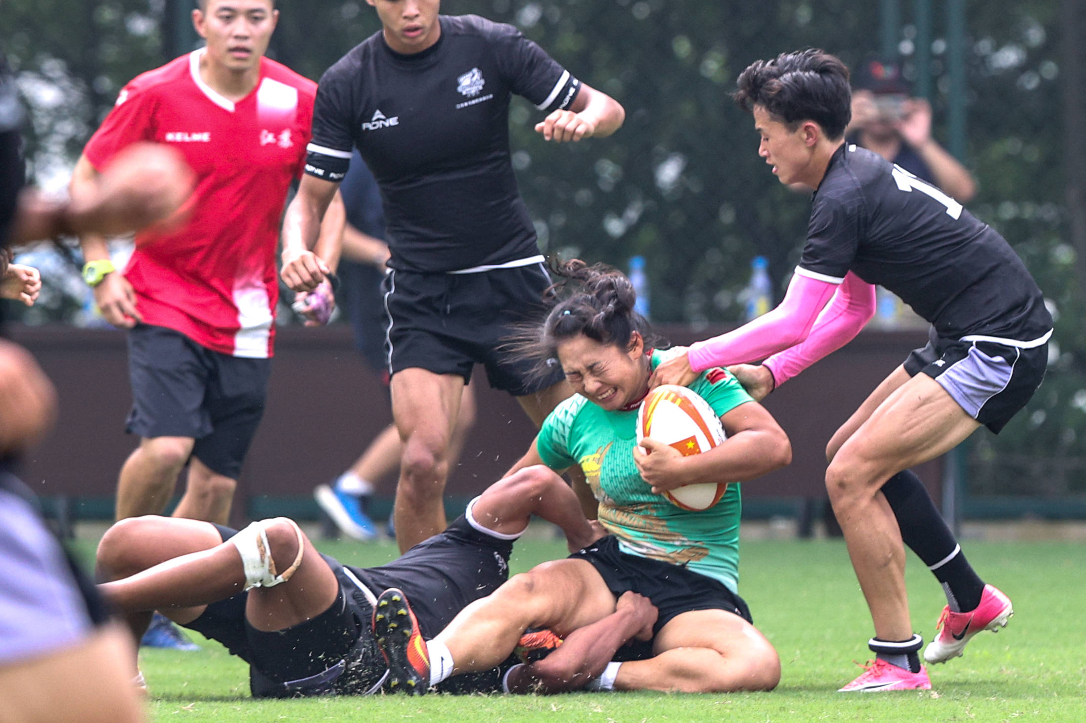 关于强强对抗！女子足球比赛全场精彩绝伦的信息